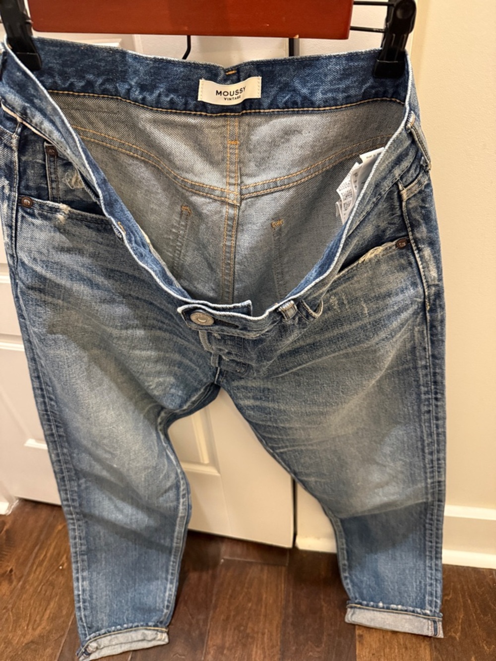 Mousy Vintage boyfriend tapered leg denim